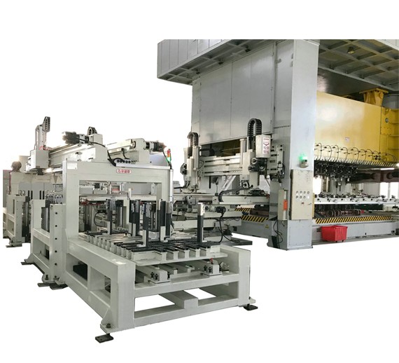 沖床三次元機械手在汽車零部件多工序沖壓中起到哪些作用？